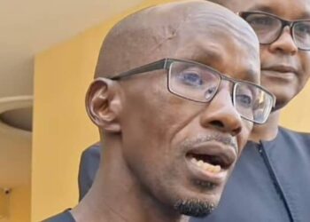 Procès d’Aliou Bah : entre boycott des avocats et assurance du procureur sur le respect des droits