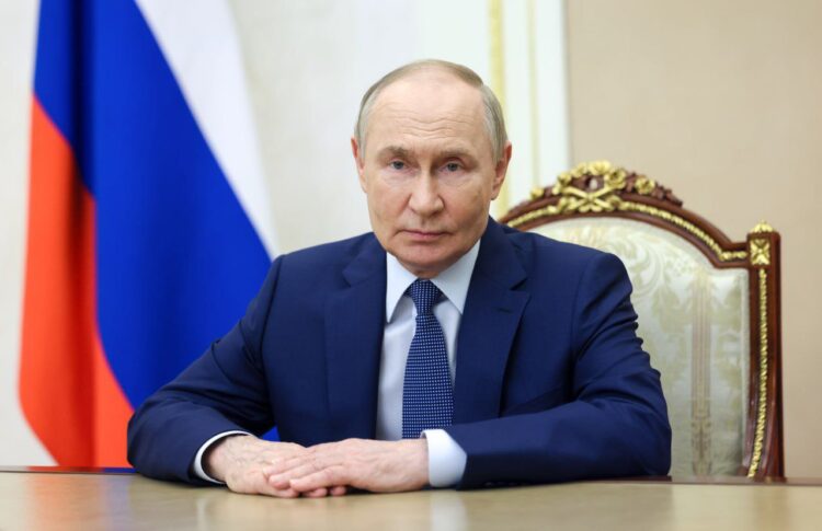 Journée de la Marine : Vladimir Poutine salue le courage et la modernisation des forces navales russes