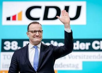 Allemagne : Jens Spahn quitte ses fonctions après un scandale lié à une GPA