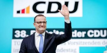 Allemagne : Jens Spahn quitte ses fonctions après un scandale lié à une GPA