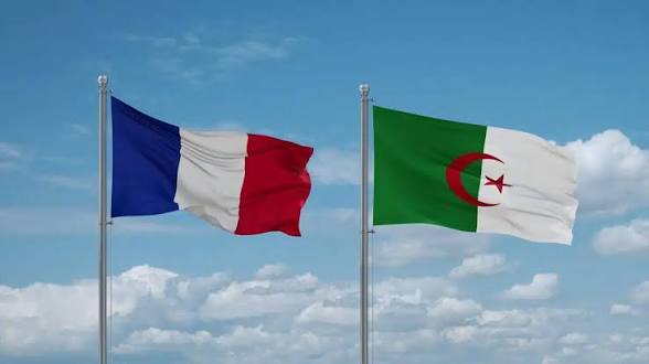 Algérie : des intellectuels alertent sur le recul du français face à la montée de l’anglais
