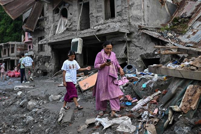 Inondations au Népal et au Tibet : plus de 1 300 morts et des milliers de disparus