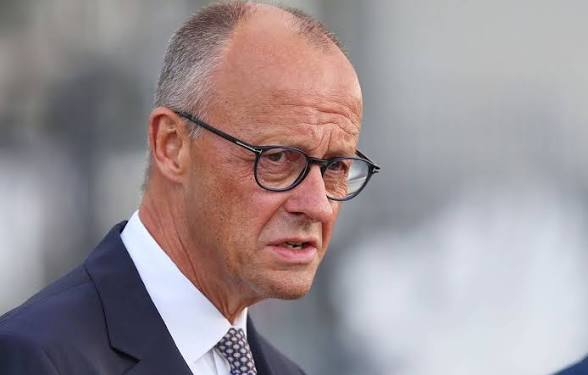 Allemagne : la percée de l’AfD met Friedrich Merz sous pression
